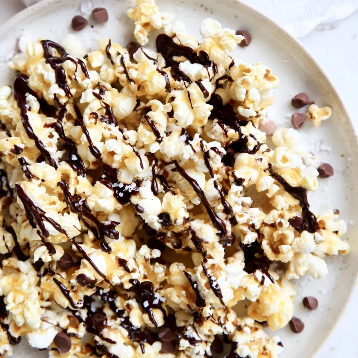 Schoko Drizzle Popcorn Snack